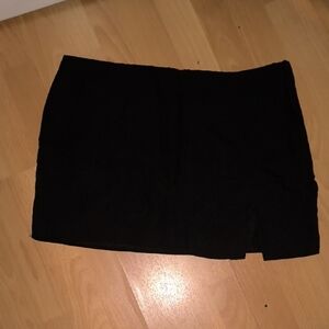 NWT H&M | Classic Black Mini Skirt